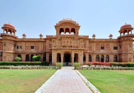 Rajasthan Camel Safari Adventure from Delhi to Desert Cities