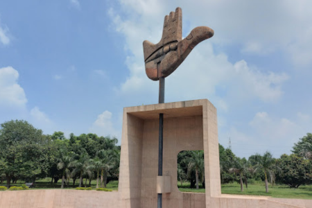 Amritsar to Chandigarh Cab Service